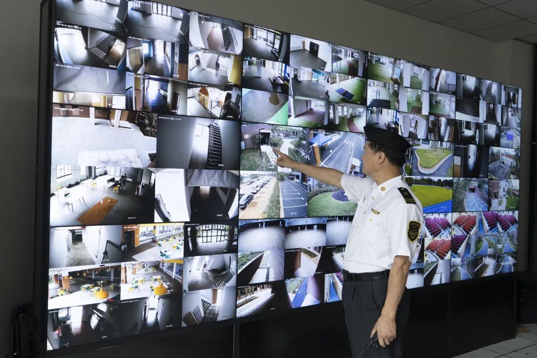 启华人物丨赋诗两首送给我守护的“她”