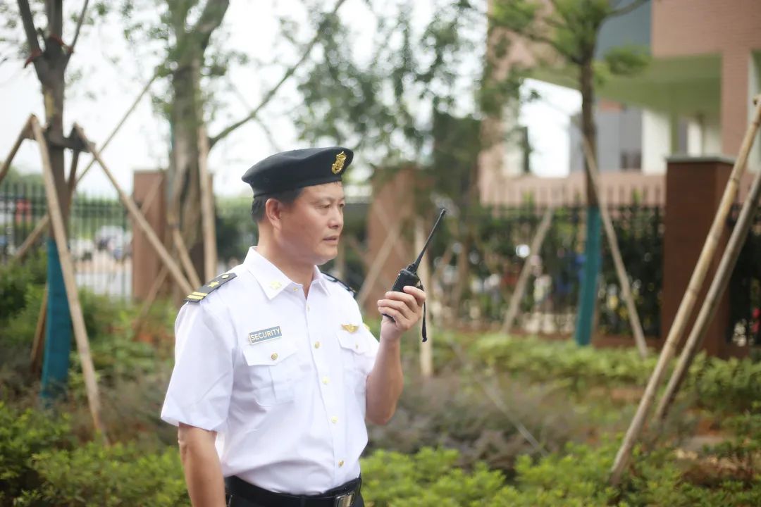 启华人物丨赋诗两首送给我守护的“她”