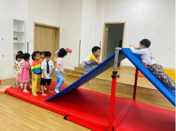 马术、科学、“脏"玩......启华幼儿园体验日开始预约啦！