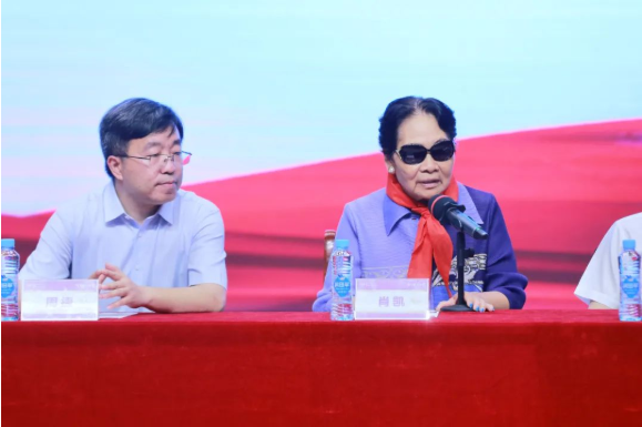 开国大将肖劲光之女、我校名誉校长肖凯女士回校讲述“红色故事”