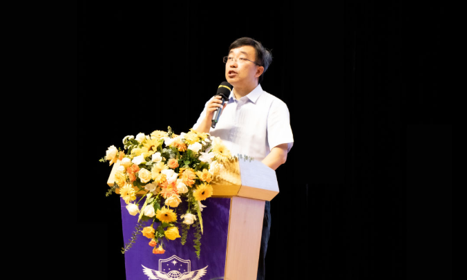 开国大将肖劲光之女、我校名誉校长肖凯女士回校讲述“红色故事”