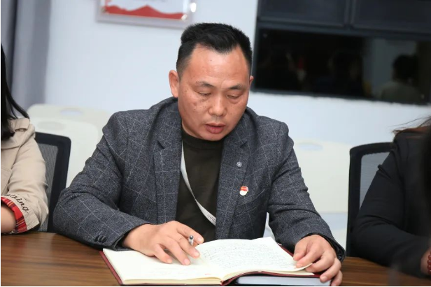 心怀梦想 踔厉前行——南昌启华双语学校十一月主题党日活动