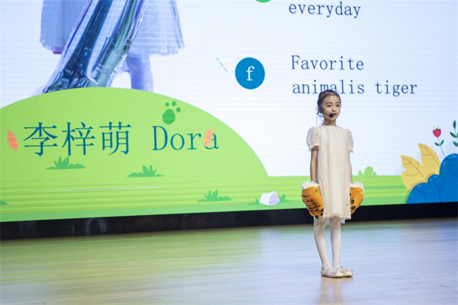 首届英语赛丨启华学子朗读者大会