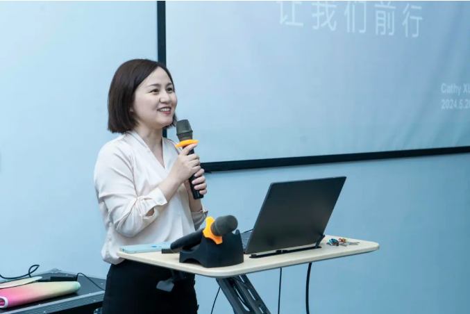 用温度，浇灌梦想丨启华召开第二届班主任工作论坛