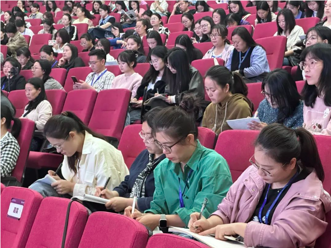 全国25位顶级名师、500名教育工作者在启华干了件大事...