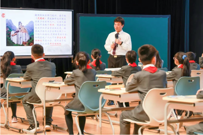 全国25位顶级名师、500名教育工作者在启华干了件大事...
