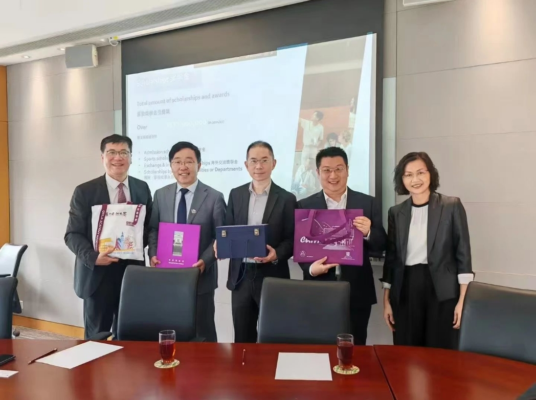 港大&港中文双录取！祝贺启华甘欣颖同学取得佳绩！