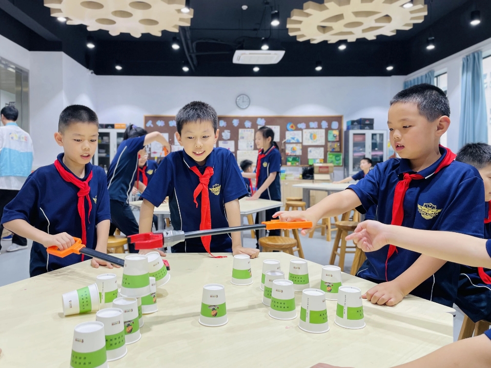 启华的小学生都这么“不务正业”吗？
