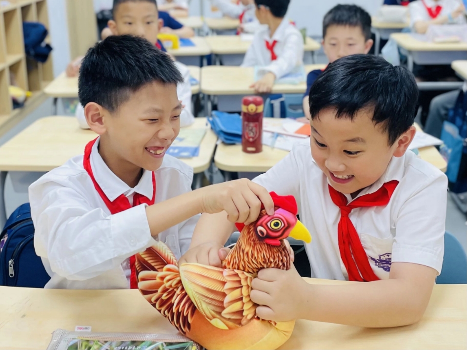 启华的小学生都这么“不务正业”吗？