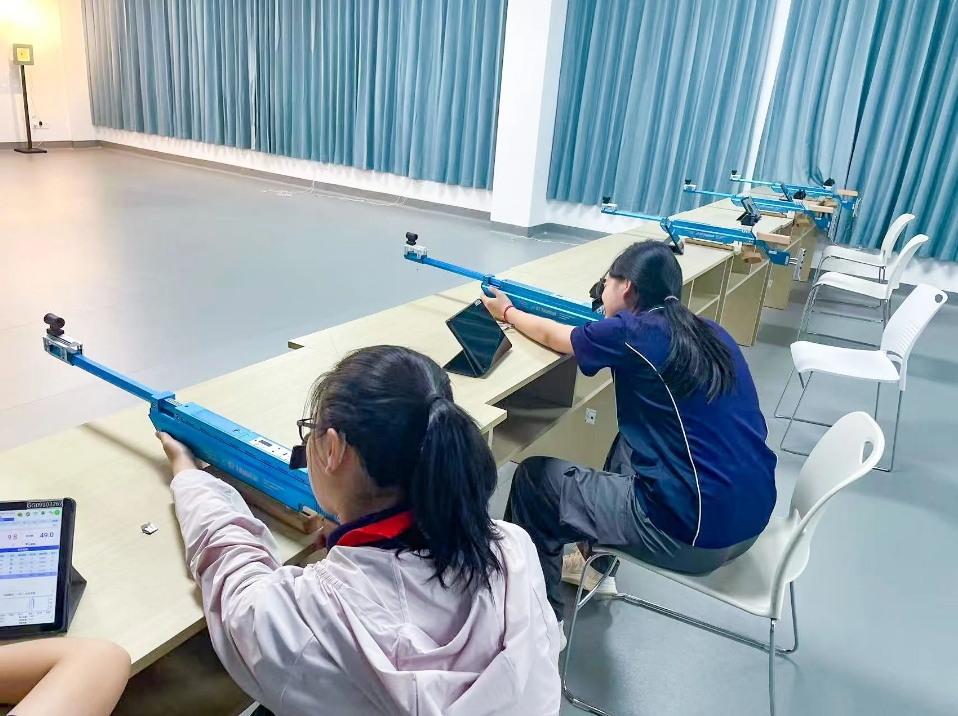 启华的小学生都这么“不务正业”吗？