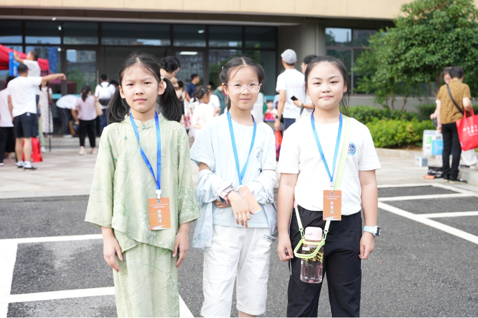 启华的小学生都这么“不务正业”吗？