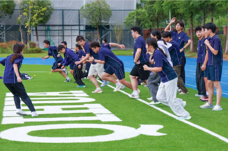 启华开学的第一天 启华开学的第一天